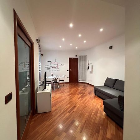Revis 84 Apartment Napoli Bagian luar foto